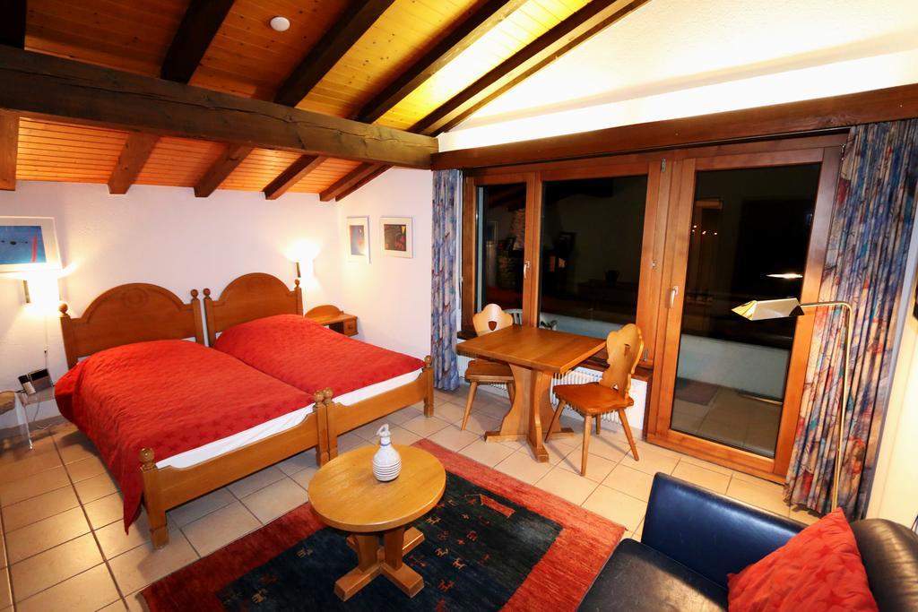 شقة Sarazena Saas Fee الغرفة الصورة
